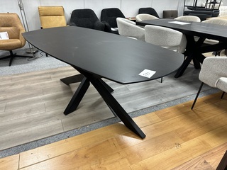 Eetkamertafel Otterlo deens ovaal Zwart